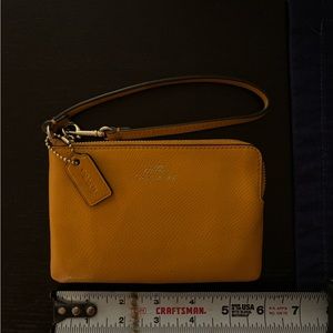 Coach wristlet - small EUC